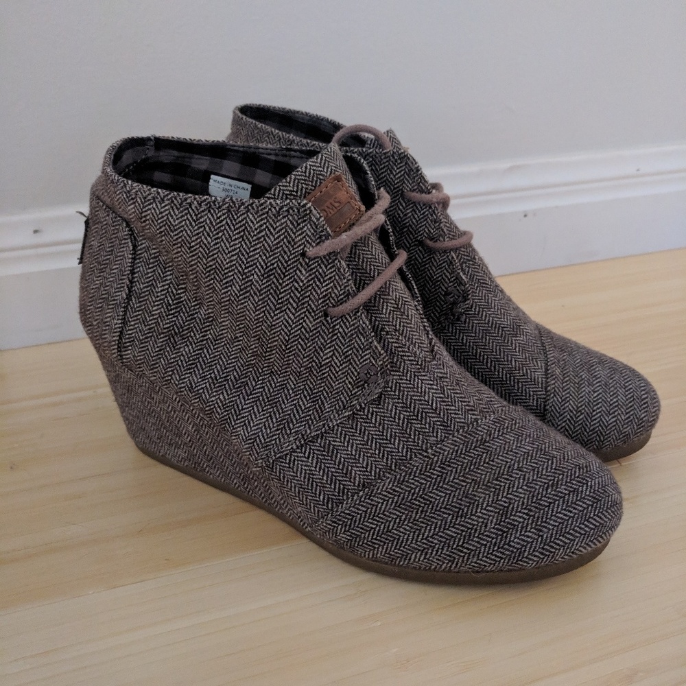 Toms houndstooth desert wedge 8